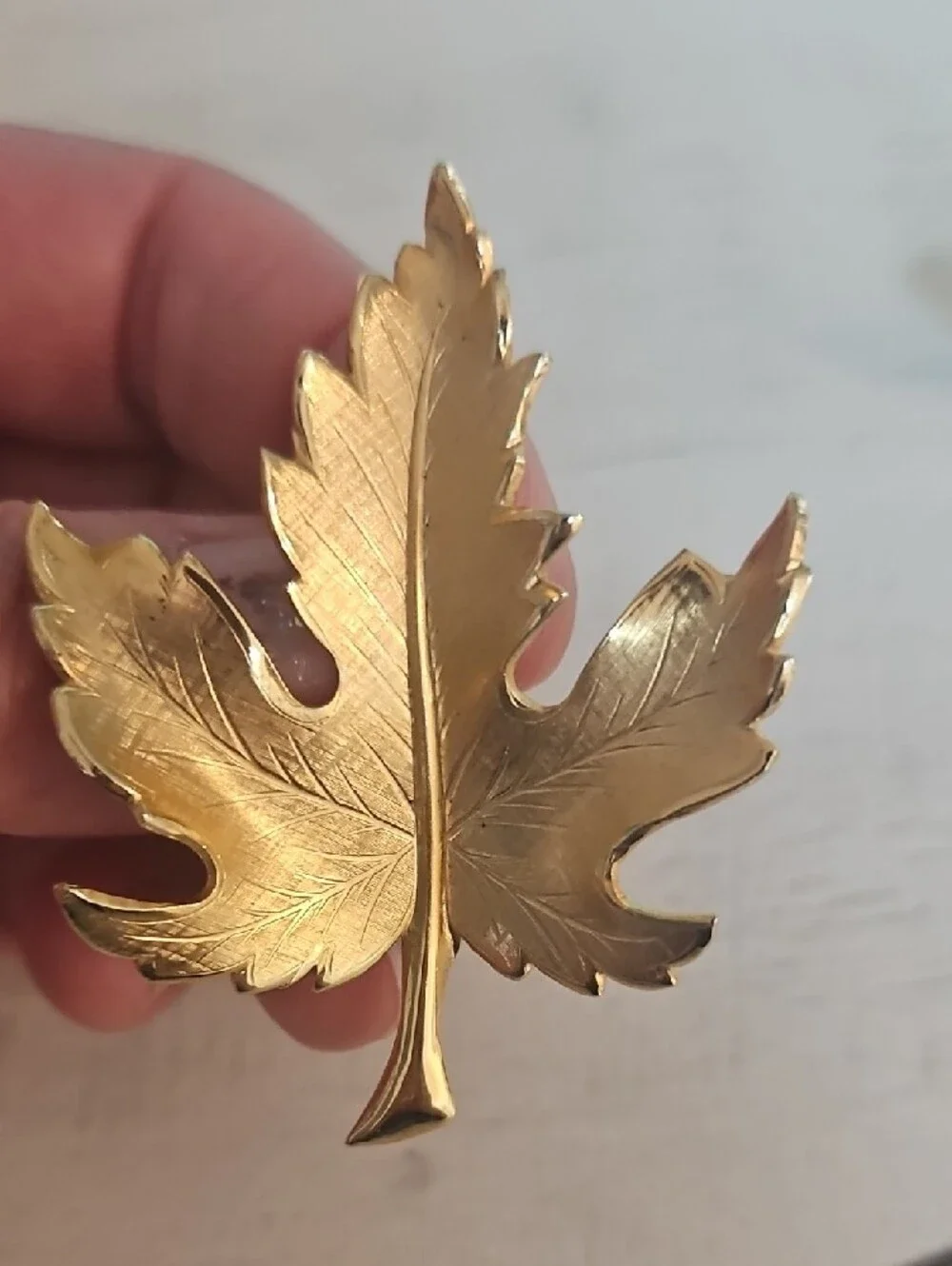 Giovannio Gold Leaf Brooch and Earrings Set